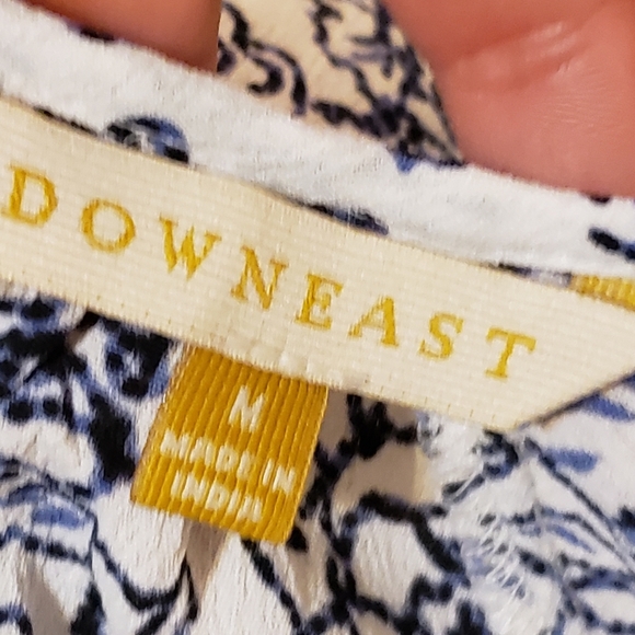 DownEast size Medium - Picture 5 of 7
